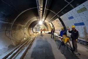 Ankaralıları metroya kavuşturmak i&ccedil;in 1350 iş&ccedil;i &ccedil;alışıyor