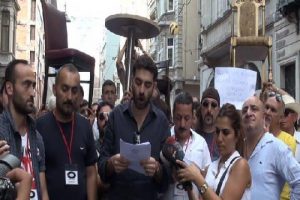 Beyoğlu esnafından masa sandalye eylemi