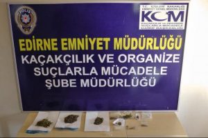 Zehir tacirlerine evlerinde baskın