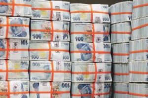 Bankalarda yabancı a&ccedil;ığı geriledi