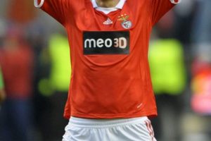 Yıldız futbolcu her an İstanbul'a gelebilir!