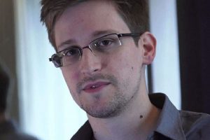 Almanya'dan Snowden'a &ouml;d&uuml;l