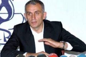 Trabzonspor Başkanı'ndan yaylım ateşi