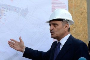 Bakan Bayraktar Gezi iddialarına yanıt verdi