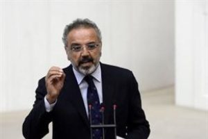 "S&uuml;rece zarar veren kaybeder"