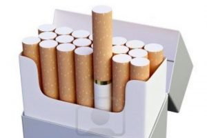 Markasız paketler sigarayı bıraktırıyor