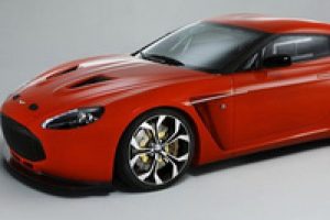 100. yıla &ouml;zel Aston Martin