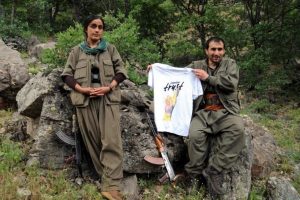 Ateş ederek &ccedil;ekildiler!
