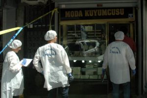 Mini etekli kuyumcu soygunu