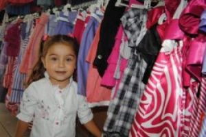 15 bin &ccedil;ocuğa bayram hediyesi