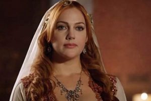 Ruslar Meryem Uzerli'yi istiyor!