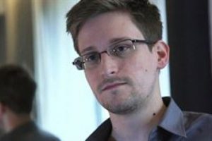 Snowden'a Rusya'dan hen&uuml;z onay &ccedil;ıkmadı