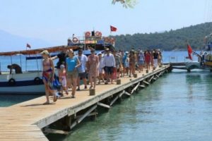 6 ayda yaklaşık 15 milyon turist