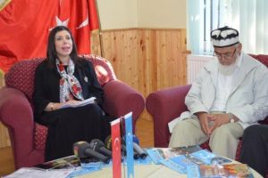 &Ccedil;in Doğu T&uuml;rkistan'da insan hakları ihlalleri yapıyor