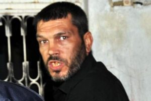 Şizofreni hastası dehşet sa&ccedil;tı