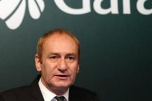 "Boynumuz kıldan ince"