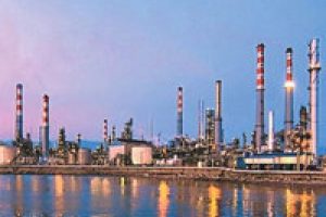 T&uuml;praş 900 milyon eridi