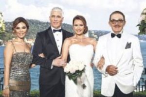 Feryal G&uuml;lman gelini Ece &Ouml;zbek'i affetmedi