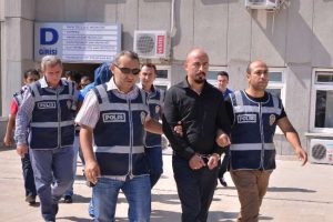 Başkent'te 'change' &ccedil;etesine darbe