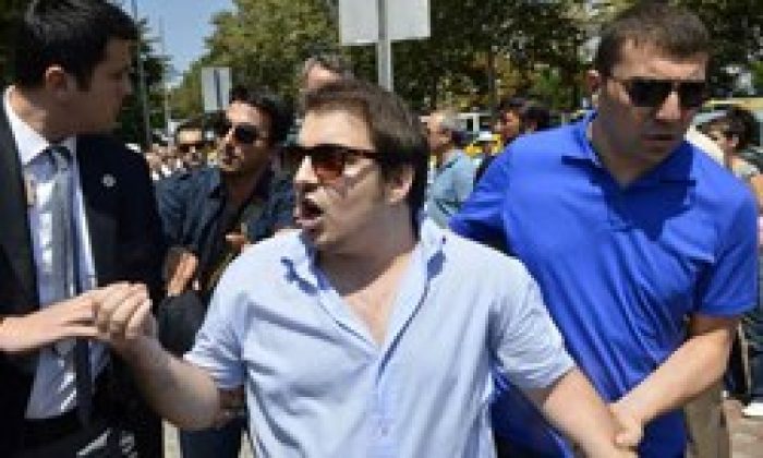 Başbakan'a beddua ettiği i&ccedil;in yurt dışına &ccedil;ıkamayacak