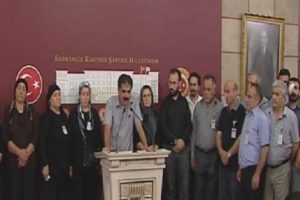 Gezi eyleminde &ouml;lenlerin yakınları Meclis'teydi