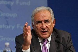 Eski IMF başkanına şok su&ccedil;lama