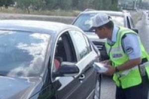 Polis milletvekilinin &ccedil;akarını s&ouml;kt&uuml;rd&uuml;