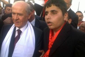 G&ouml;rme engelli gencin "&uuml;nl&uuml;" merakı