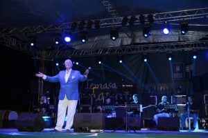 &Uuml;mit Tokcan ile m&uuml;zik ziyafeti