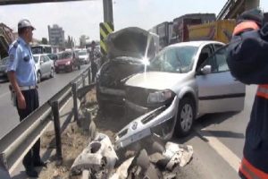 Kaza yerine gelen babanın zor anları