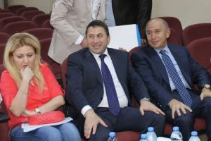 &Ouml;zdemir'den bir havaalanı m&uuml;jdesi daha