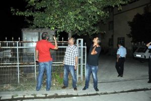 Teravih &ccedil;ıkışı serseri kurşun