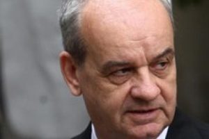 Başbuğ AK Partililerin s&ouml;zleriyle beraat istedi