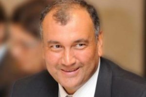 "Sen genel m&uuml;d&uuml;rs&uuml;n, m&uuml;d&uuml;rlerin işine karışma"