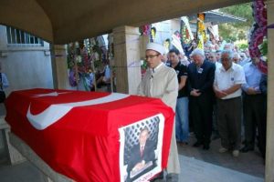 CHP'li eski vekil &Ccedil;ilingir, son yolculuğuna uğurlandı