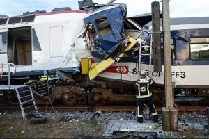 İsvi&ccedil;re'de tren kazası