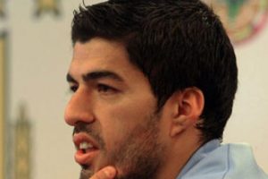 Suarez'e bir destek de Cavani'den geldi!