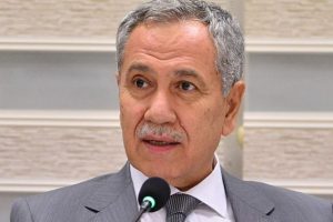 Arın&ccedil;'tan ingilizce haber kanalı m&uuml;jdesi