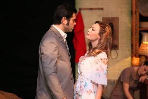 Matmazel Julie'ye &ouml;d&uuml;l geldi