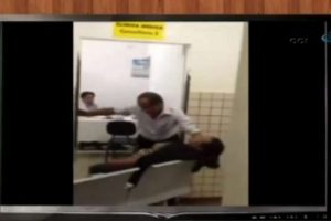 &Ouml;lmek &uuml;zere olan hastayı ayağına getirtti