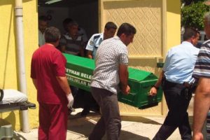 Polis memuru intihar etti