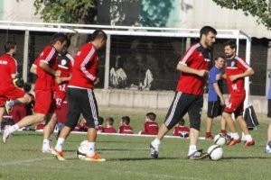 İneg&ouml;lspor'da durmak yok