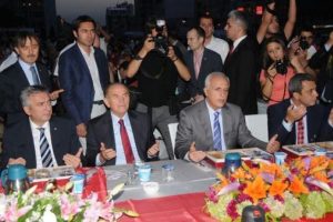Farklı dinler aynı sofra