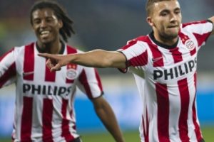 PSV turun kapısını araladı