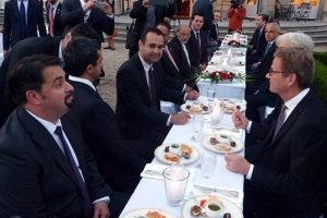 Almanya Dışişleri Bakanı Westerwelle'den iftar