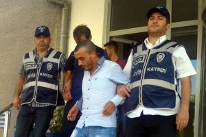 Polis yalanı ile dolandıran 3 kişi tutuklandı