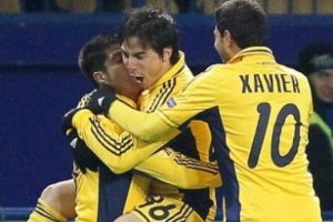 Paok evinde yıkıldı!