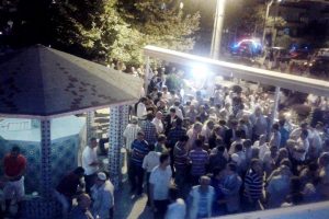 Enderuh usul&uuml; Teravih namazı b&uuml;y&uuml;k ilgi g&ouml;rd&uuml;