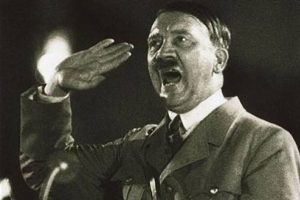 Hitler &ccedil;aldı İngilizler sattı