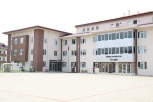 İneg&ouml;l Fen Lisesinin LYS başarısı y&uuml;zde 79
